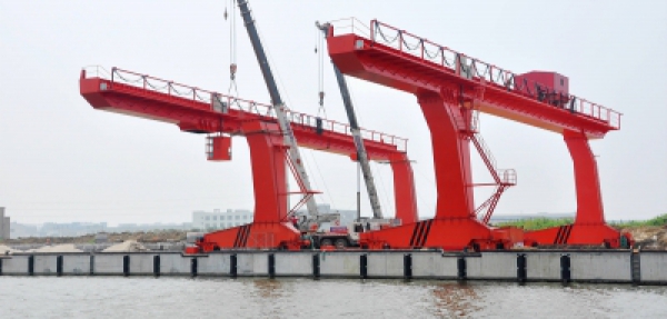港口機械